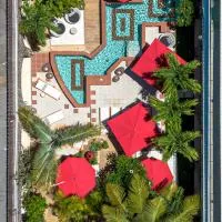 Aroma Plaza - Infinity Pool & Peaceful Boutique Hotel, hotel in Pereybere