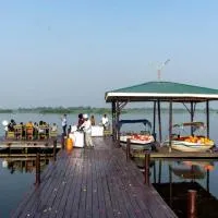 Natural Bamboo Lodge on River Nile Banks in Murchison Falls, hotell i Pakwach East