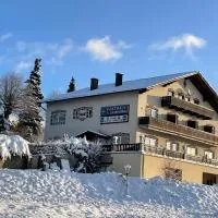 Gästehaus 3-Länderblick-Panoramablick, hotel v mestu Mönichkirchen