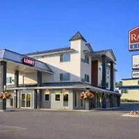 Ramada Limited 100 Mile House, viešbutis mieste One Hundred Mile House