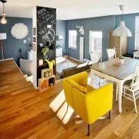 Stylish and cosy apartment in a cultural monument、フリードリヒスドルフのホテル