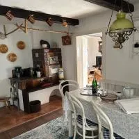 útulná chalupa v Beskydech s krbem a výhledy, hotel Hrádekben