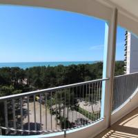Breathtaking sea view flat in Lignano, hotel a Lignano Sabbiadoro