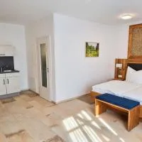 Appartement 1 mit Terrasse, Hotel in Wehlenberg