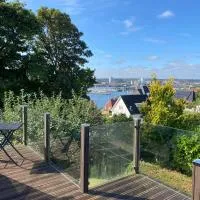 An apartment overlooking the harbor Kolding fjord, hotell i Kolding