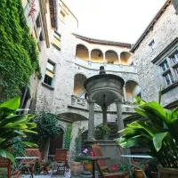 Hôtel d'Alibert, hotel a Caunes-Minervois