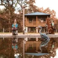 Pensión Cabañas Bosque Máxico de Bonxe, hotell sihtkohas Outeiro de Rei