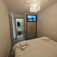 Themistokleous 102 ROOF HOUSE, viešbutis mieste Patra