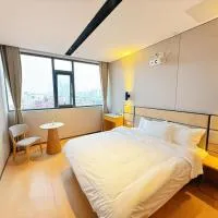 Dengba Inn - Qingdao Taidong Pedestrian Street Branch, hotel sa Qingdao