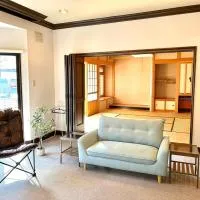 RAKUNTO清水,一棟まるごと貸切,駐車場完備,最大24名宿泊OK,RAKUNTO Shimizu,Entire Private Rental, Free Parking, Accommodates Up to 24 Guests、Mikageのホテル