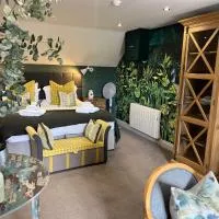 No33 THORNHAM BOUTIQUE SUITES, hotel di Thornham
