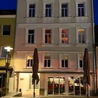 Maxplatz، فندق في Rehau