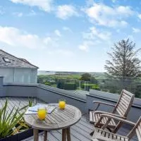 4 Bed in Mynytho oc-b27888, hotel sa Mynytho