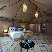 Sahara Spirit Luxury Camp, hotel en Merdani