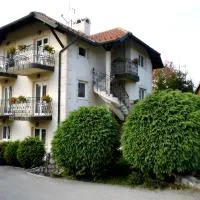Villa Dama & Dubravka, hotelli kohteessa Zlatibor