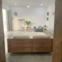 Viesnīca Studio Thakhek-private loft with terasse pilsētā Takeka