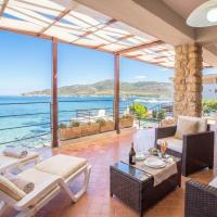 ClickSardegna Villa Flavia with seafront terrace in the Porto Conte Nature Park, hotel ad Alghero