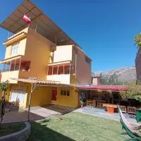 Casa Alojamiento Tocllaraju, hotel en Tarica