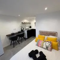 studio indépendant dans une villa, hotelli kohteessa Aimargues