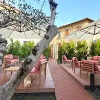 Palazzo Garbusi, khách sạn ở Sarzana