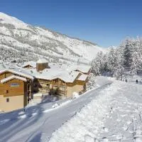 SOWELL HÔTEL L'Alpe Blanche, hotel v mestu Vars