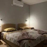 Duplex Oasis Rooms、Adaのホテル