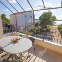 Apartments Ana โรงแรมในซรีมา