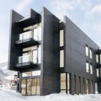 Cedars Hotel HAKUBA, hotel en Otari