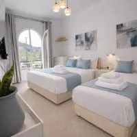 Navy Studio by likeyourhome with Mountain View Balcony, Near Beach 1 km, Self Check-in, hotel em Vátos
