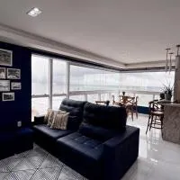 Luxury apartment with 4 suites and ocean views, hotel di Itapema