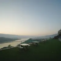 Nisarga Lake Resort Tapola, Hotel in Satara