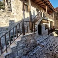 Andromahi Stone House, מלון בסטמניצה