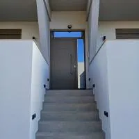 Rethymno Cubes Premium Apartments, hotel en Perivólia