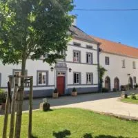 Gutshaus De La Fontaine, Hotel in Feilsdorf