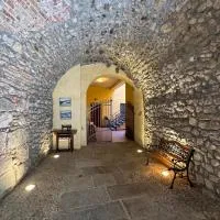Centro Storico Suites Sarnico, hotell sihtkohas Sarnico