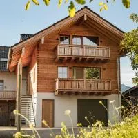 Bauernhofurlaub Eggcellence, hotel in Teisendorf