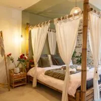 Suite Climatisé Bali SPA et sauna privé pour 2-Châteaux de la Loire, hotel di Cour-Cheverny
