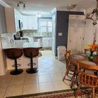 Unique 2 Bedroom / 2 Bath Condo in Myrtle Beach, hotell sihtkohas Myrtle Beach