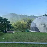 Sinharaja Geo Dome, hotell i Nelluwa