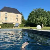Le domaine de la Belle Demeure Chambres et table d hôtes, хотел в Saint-Genès-du-Retz