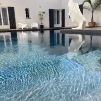Le Patio Bleu, hotel a La Crau