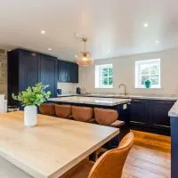Idyllic retreat with log burner near Danby Castle, hotel em Danby