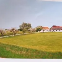 Västra Vemmenhög में, होटल Apartment on a farm only 7 minutes from golf and beach