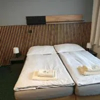 HOTEL Tyrapol - izby, Hotel in Oravská Lesná