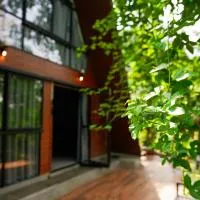 Lostcabins، فندق في Vallikavungal