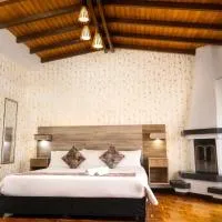 Hotel Versalles Boutique، فندق في باستو