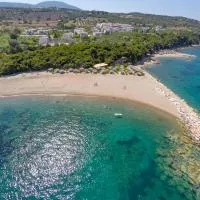 Kalamaki Messinia में, होटल Sunrise Village Beach Hotel