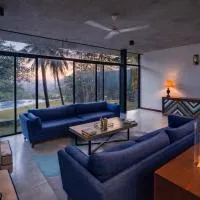 Whispering Fields Villa - A Luxury Four Bedroom Villa in Kottawa, ξενοδοχείο σε Pannipitiya