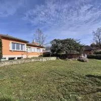 Beautiful villa in Pully - Lavaux, hotel v destinácii Pully