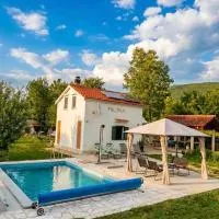 Charming village house - Milina, hotel en Velić